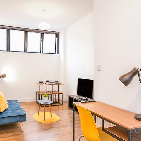 Split Level Studio Apartment In Camden Londyn Zewnętrze zdjęcie