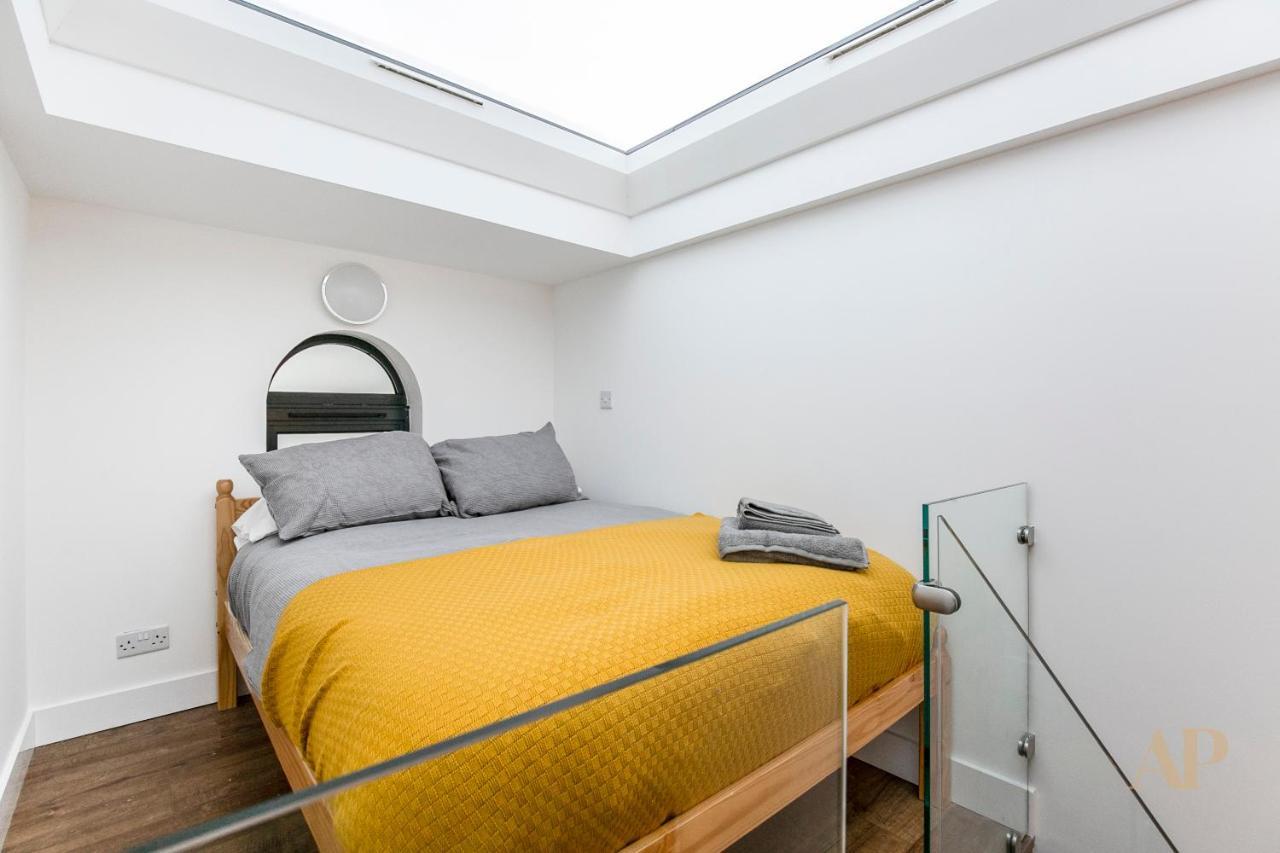 Split Level Studio Apartment In Camden Londyn Zewnętrze zdjęcie