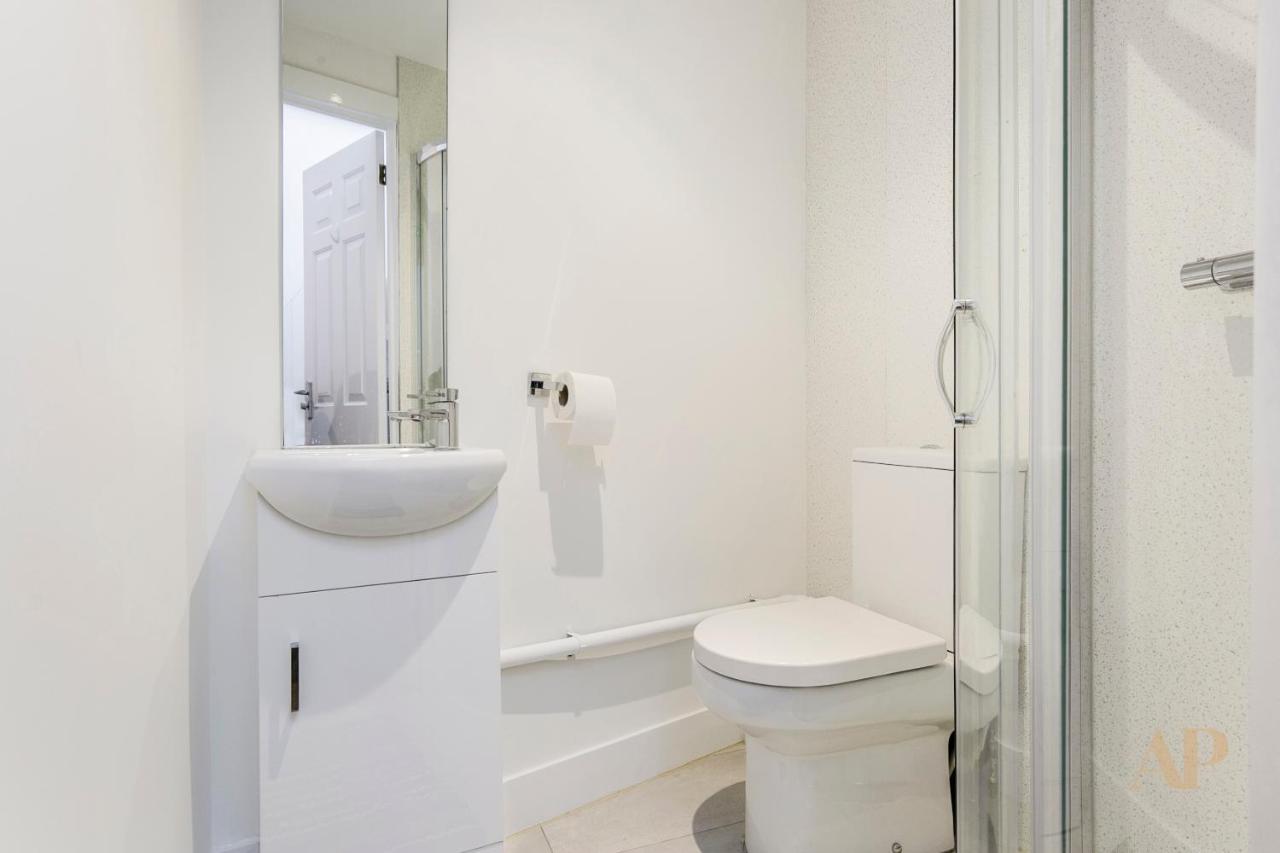 Split Level Studio Apartment In Camden Londyn Zewnętrze zdjęcie